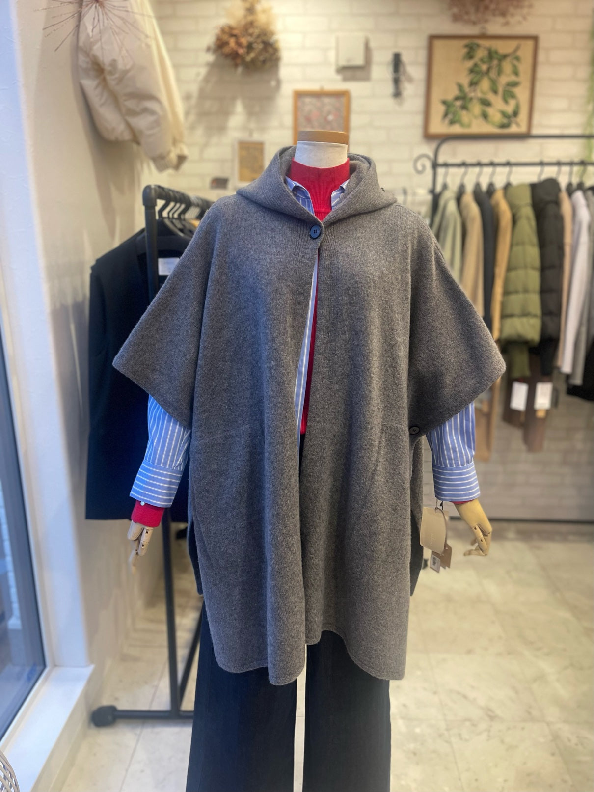 EMMACULATE//ニットポンチョ