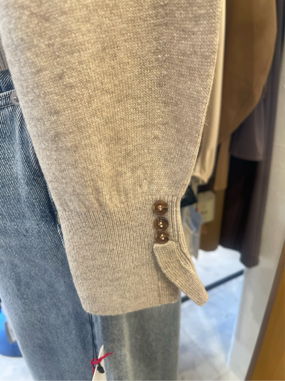 CYNICAL//カシミア混クルーネックニット