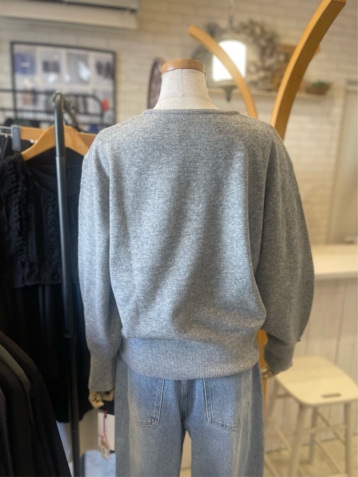 CYNICAL//カシミア混クルーネックニット