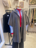 画像をギャラリービューアに読み込む, EMMACULATE//ニットポンチョ
