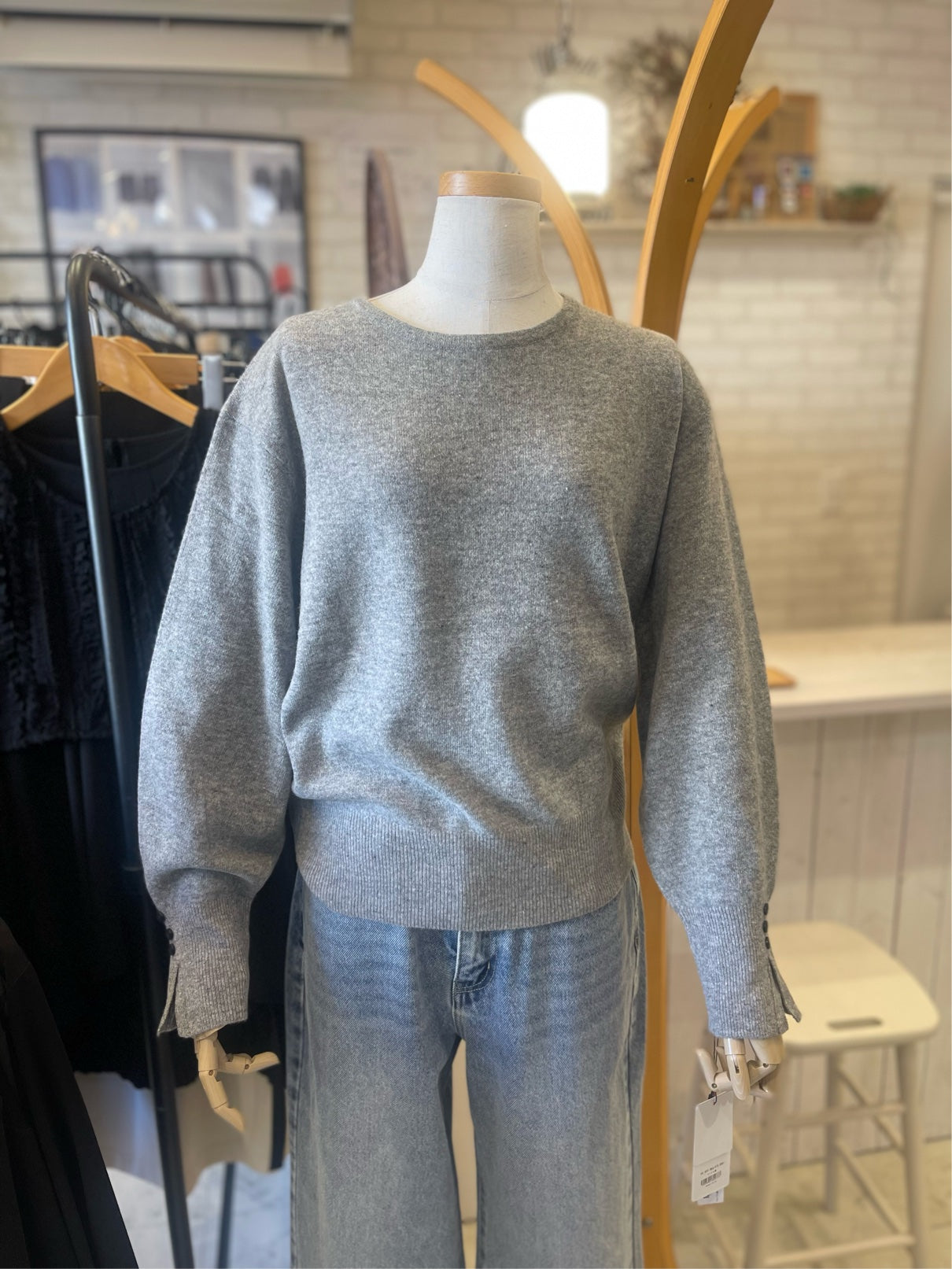 CYNICAL//カシミア混クルーネックニット