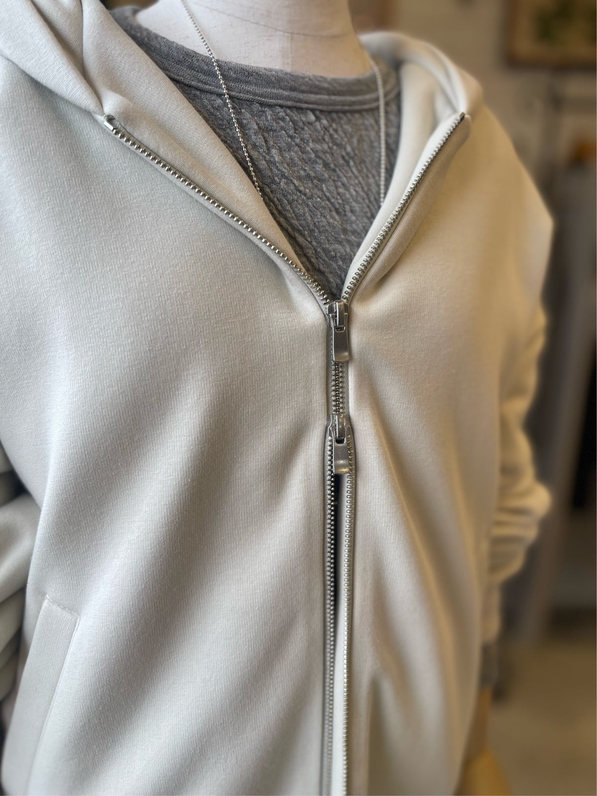 cafune//ジップアップフード