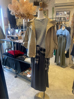 画像をギャラリービューアに読み込む, so/フードブルゾン
