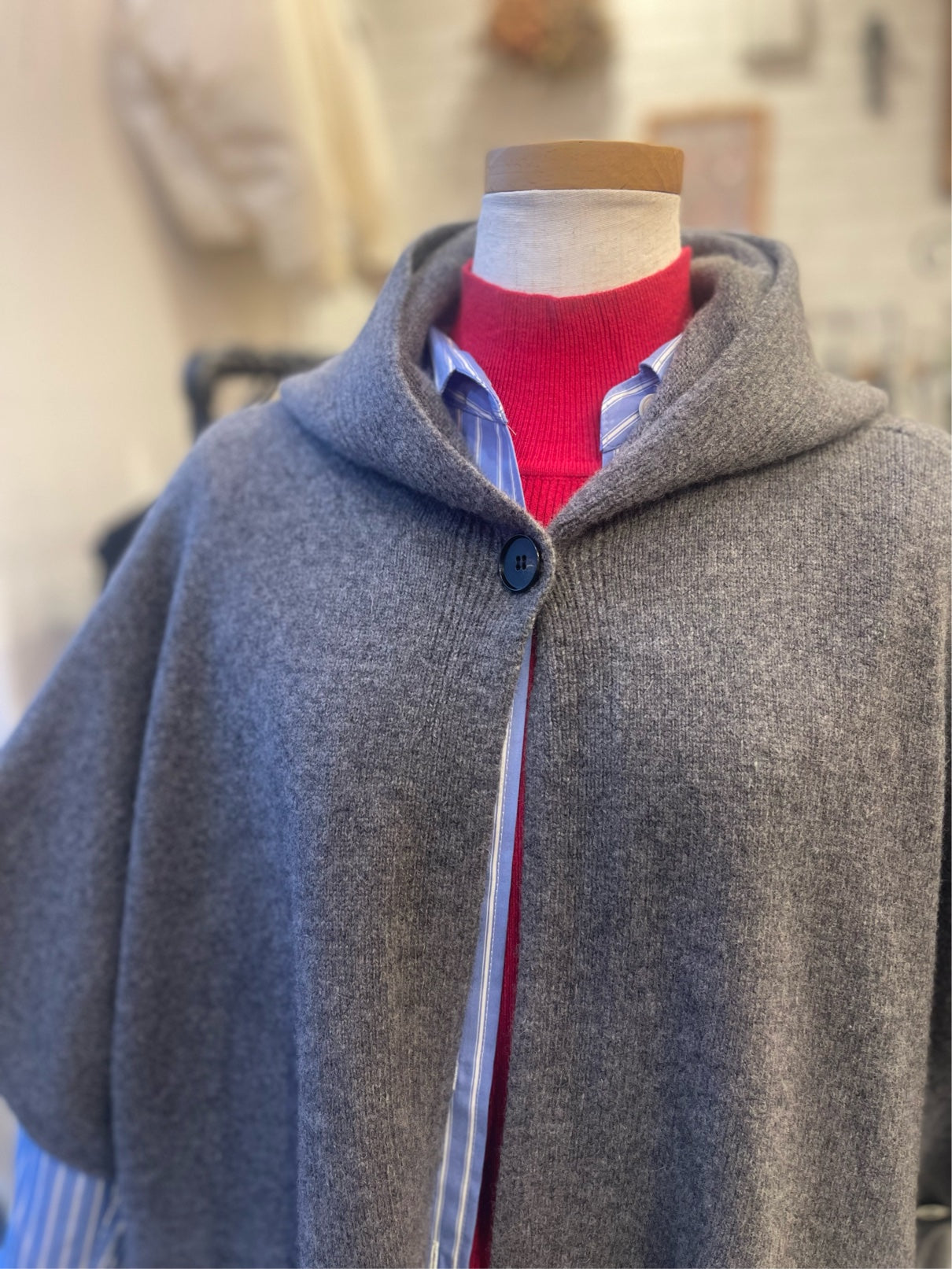 EMMACULATE//ニットポンチョ