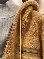 画像をギャラリービューアに読み込む, tolnera priority//フードボアコート
